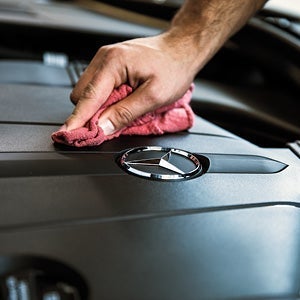 Mercedes-Benz - Vehicle Detail Service
